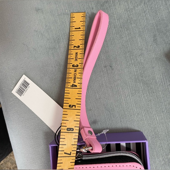 NWT Mark Tetro wristlet wallet in box. Pink wallet with yorkie.6“ x 4.5“ x 1.5“. - Picture 15 of 16